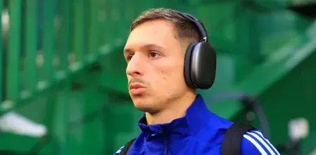 世体:萨拉戈萨抵达巴塞罗那,今天接受西班牙人体检